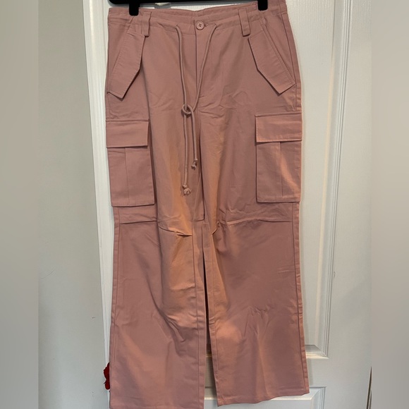 HALARA Drawstring button zip multi pocket wide leg pants - Picture 4 of 4